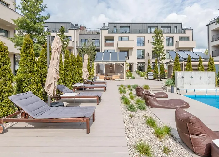 Diana With Terrace Διαμέρισμα Παλάγκα